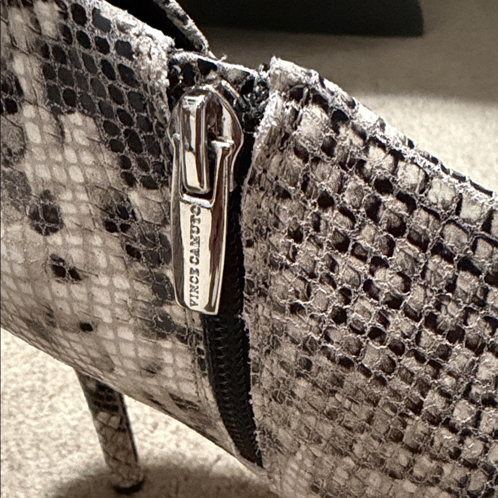 NWOB Vince Camuto Careeta Snake Print Peep Toe Booties - 6.5 - Picture 8 of 16